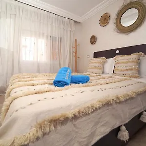 Waves Hunter Surf House Agadir
