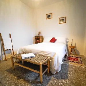 Anza Sets House Hostel
